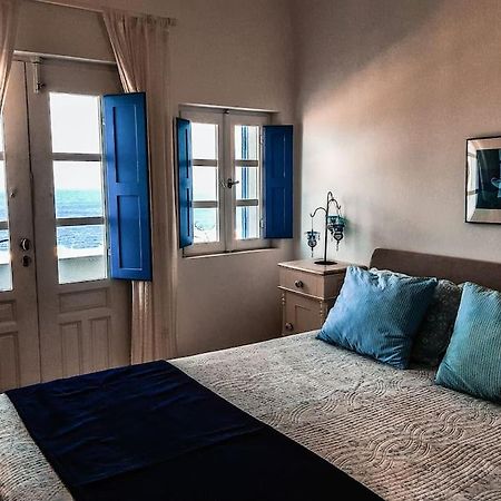 Blue4U Apartment Imerovigli  Bagian luar foto