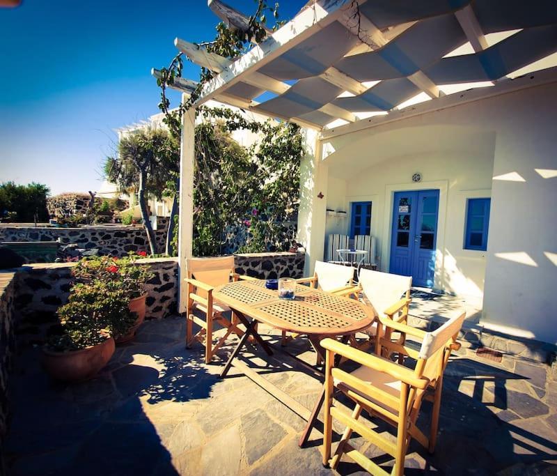 Blue4U Apartment Imerovigli  Bagian luar foto